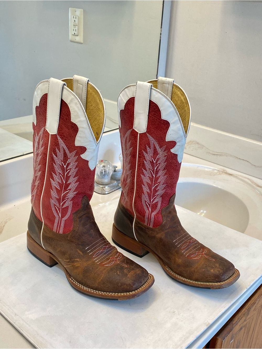 Anderson Bean rodeo red saddle boot size 6 good condition clean interior